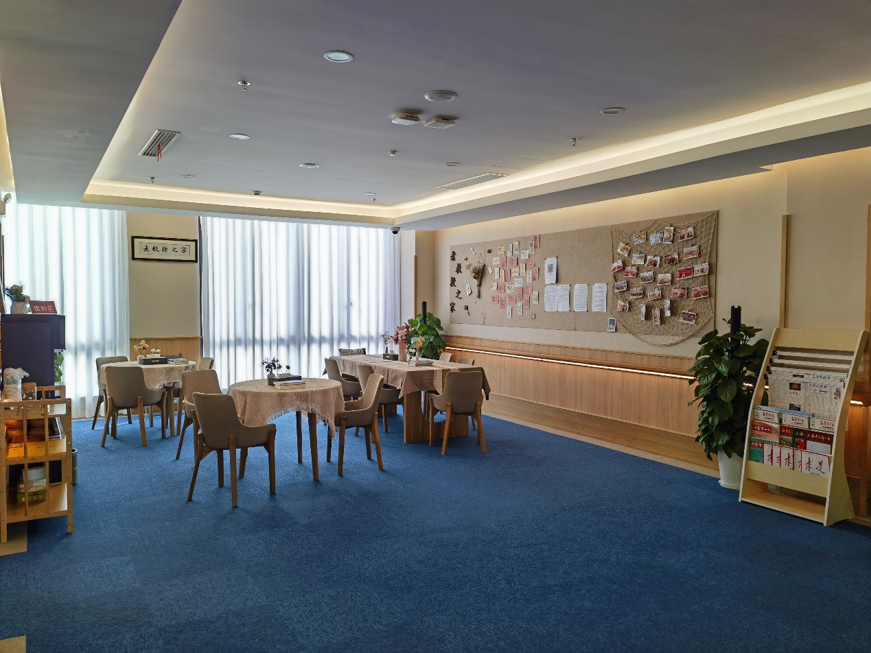 老教授之家活动区一角