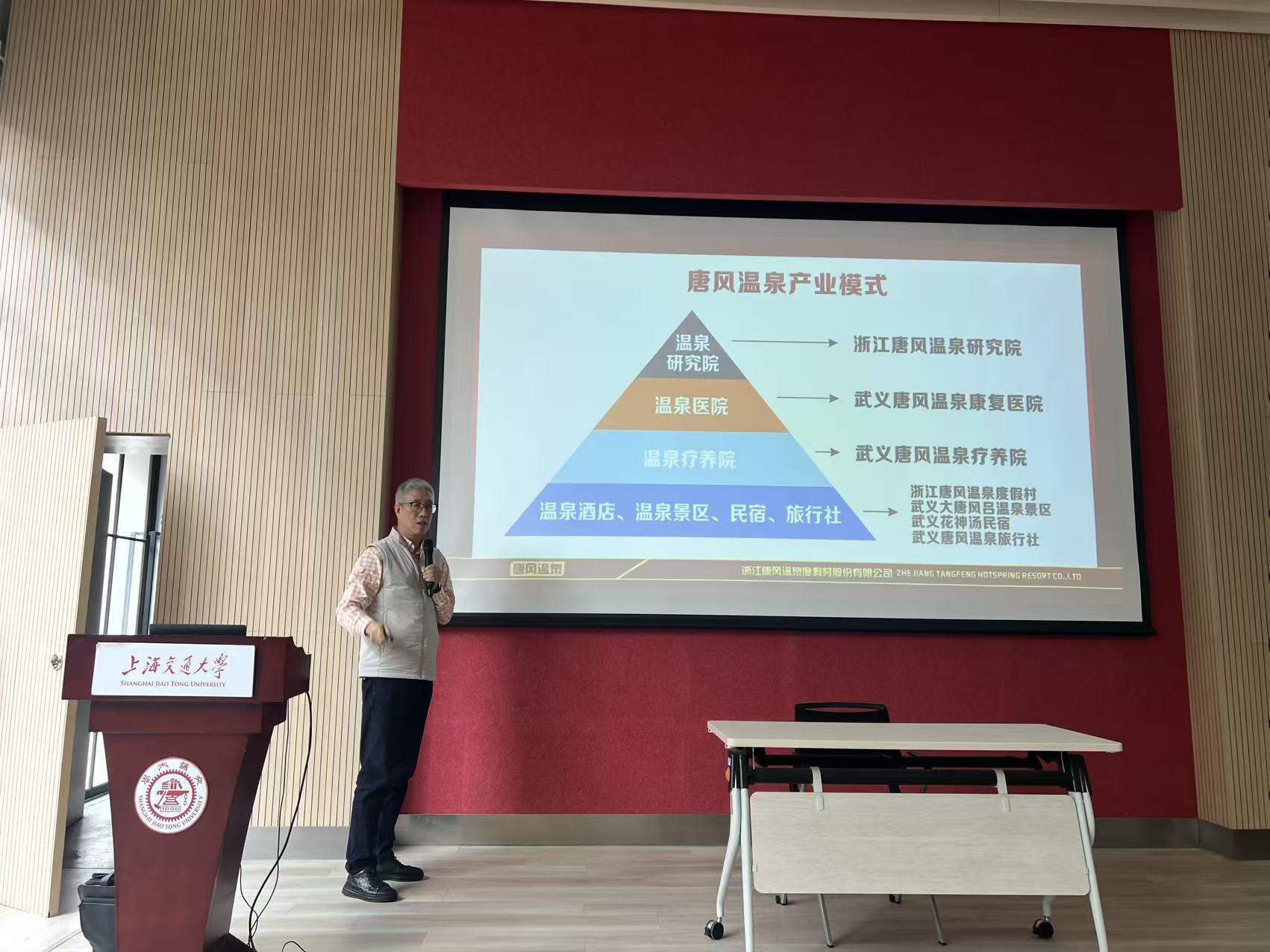 1775181404594047522.jpg 1775181404594047522.jpg