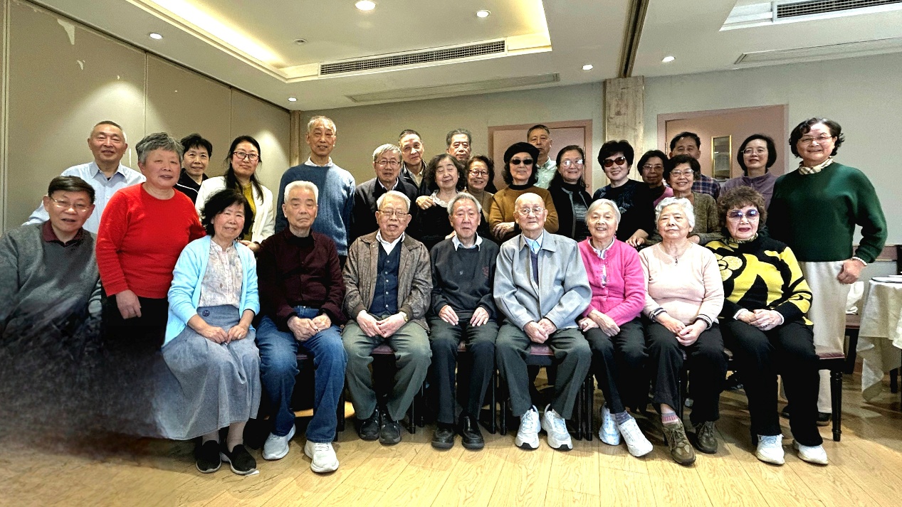 1777434263191044690.jpg 2026.4.29 财大老教授等畅谈全国两会学习体会_img3.jpg