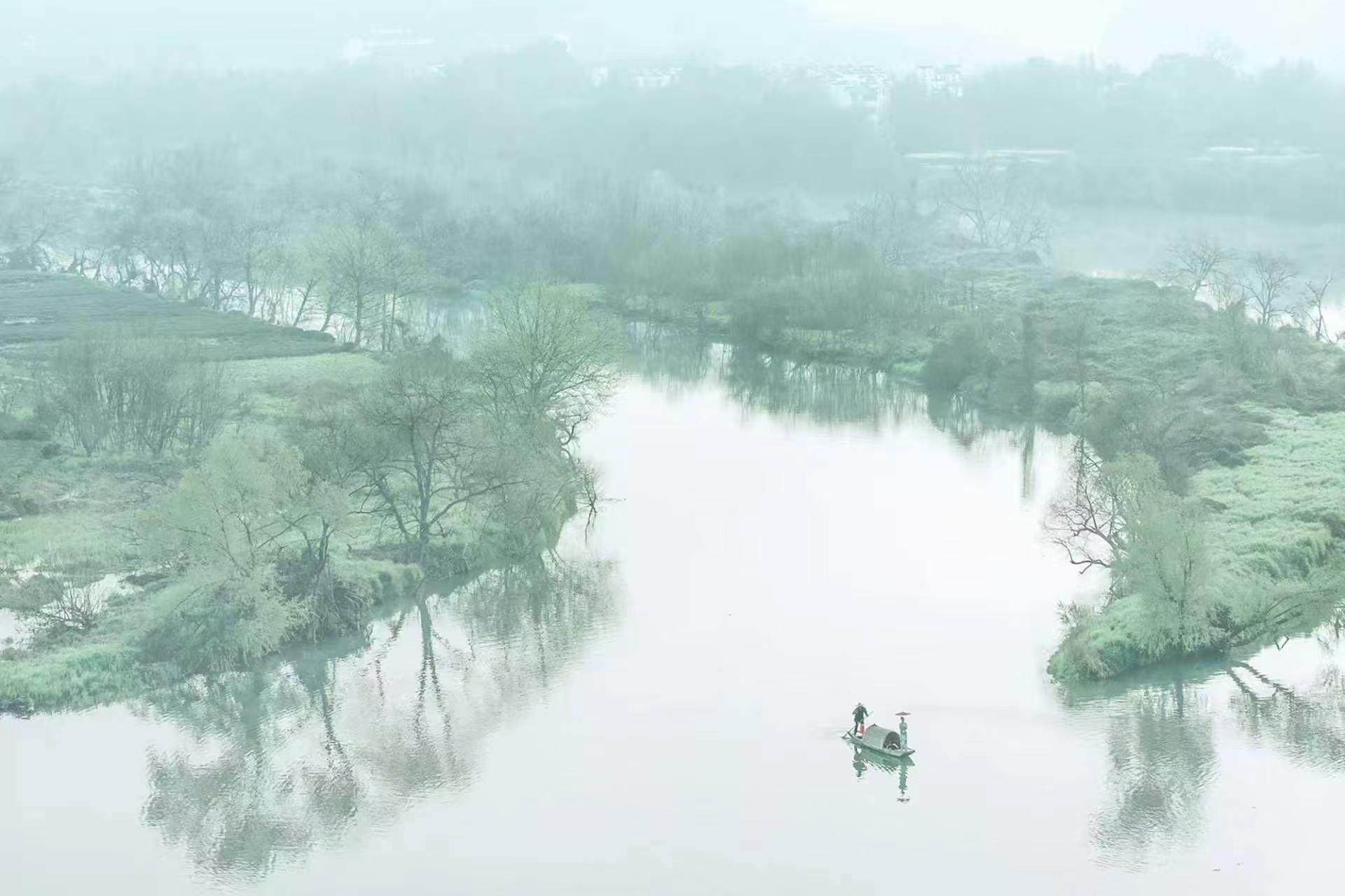 1780298782516001548.jpg 2026.5.29雾中摄影:捕捉朦胧诗意的光影之美_img6.jpg