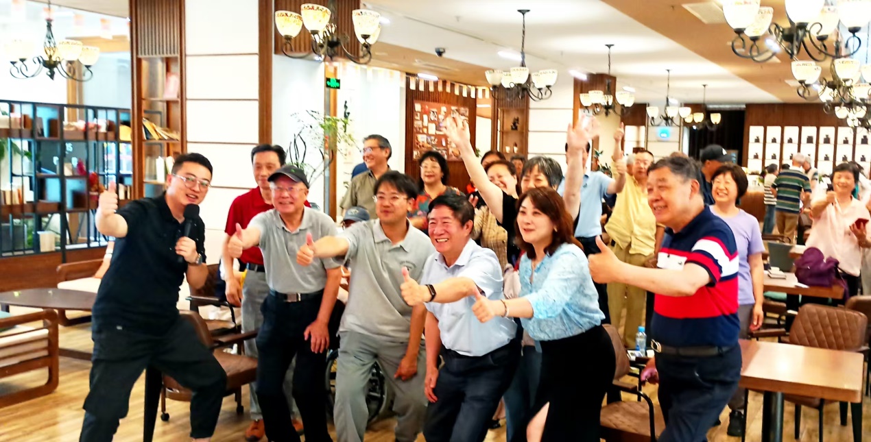 2026.6.5  市老教协第四届“亲和谷”杯掼牌赛决出前三名_img0.jpg