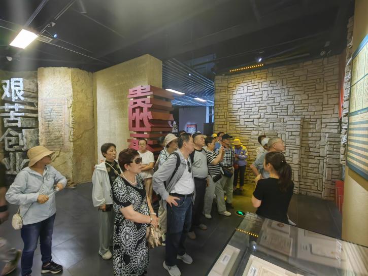 1784269895429078393.jpg 2026.6.15老教授赴贵州六盘水康养旅行首发团凯旋(1)(1)_img7.jpg